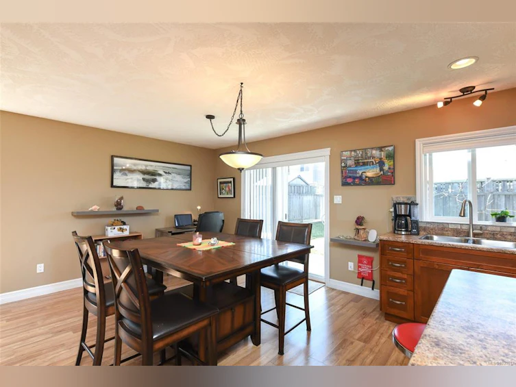 831 Aspen Road, Comox, BC, V9M 4H9 - 12