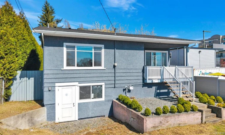 310 Mt. Benson Street