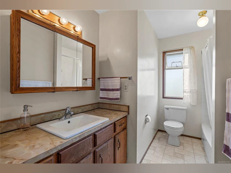 465 Heather Place, Parksville, BC, V9P 1A2 - 49