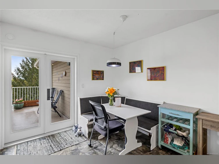 4-668 Beach Road, Qualicum Beach, BC, V9K 2R1 - 4