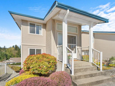 212-1150 Walkem Road - 3