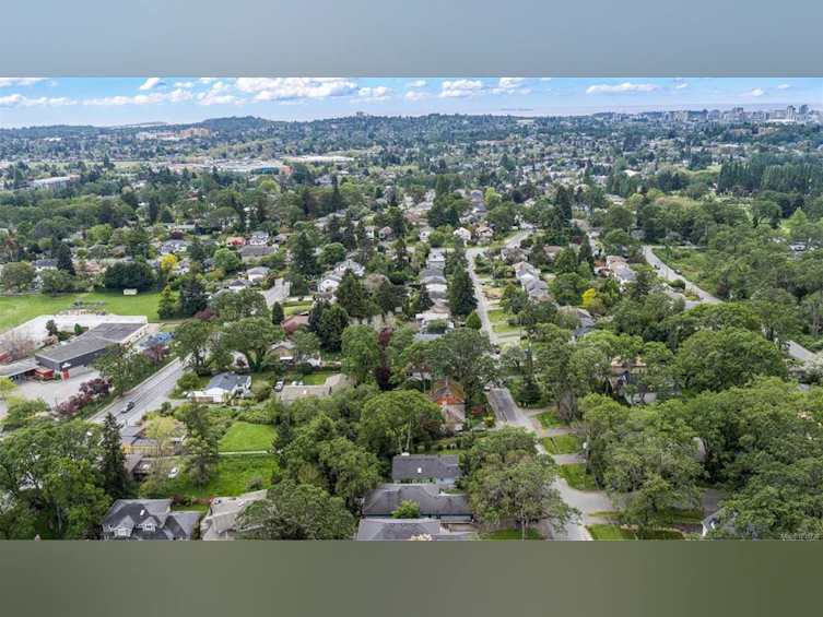 3517 Doncaster Drive, Saanich, BC, V8P 3W2 - 46