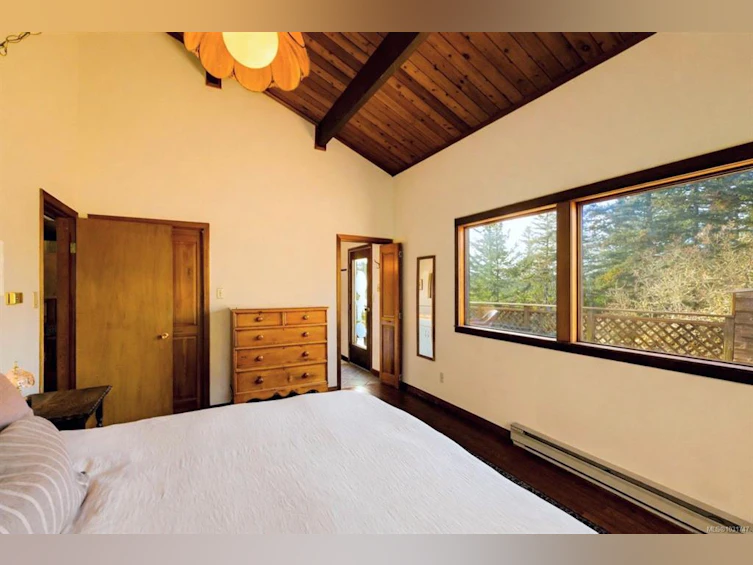 6587 West Saanich Road, Central Saanich, BC, V8M 1W8 - 28