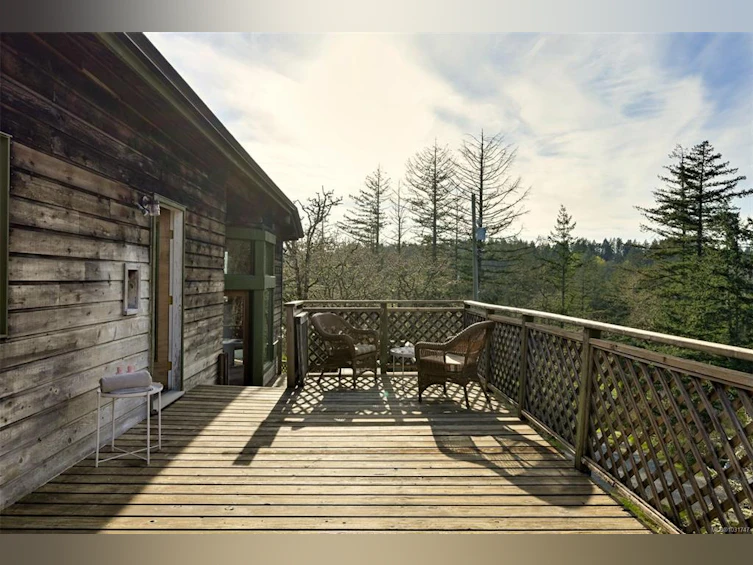6587 West Saanich Road, Central Saanich, BC, V8M 1W8 - 35