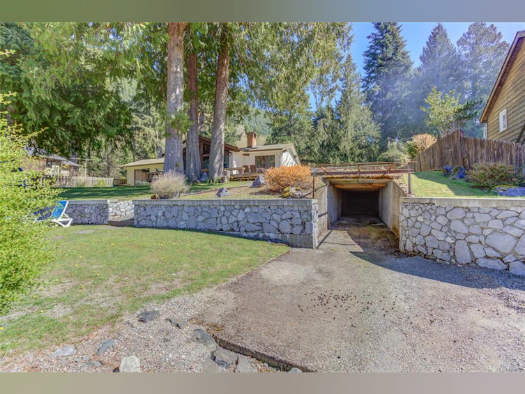 7774 Sunset Drive, Lake Cowichan, BC, V0R 2G0 - 46