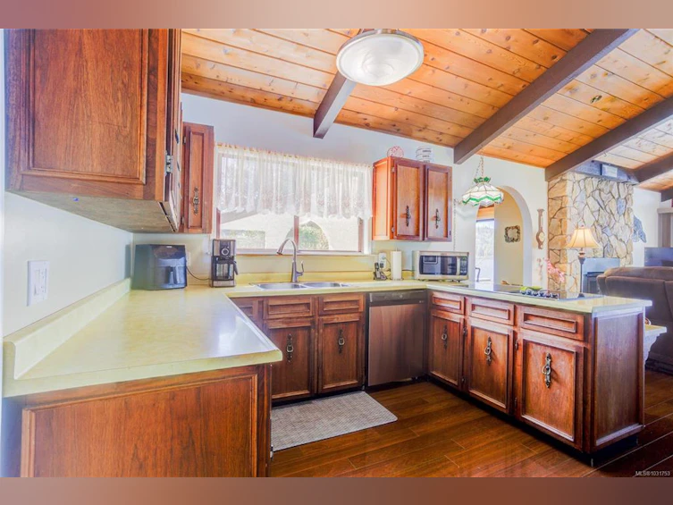 7774 Sunset Drive, Lake Cowichan, BC, V0R 2G0 - 28