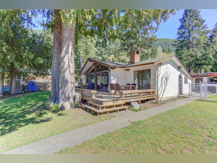 7774 Sunset Drive, Lake Cowichan, BC, V0R 2G0 - 42