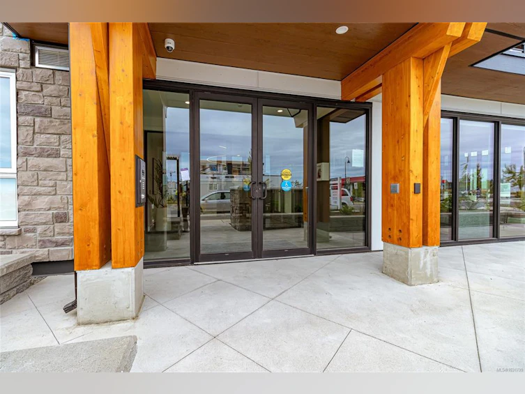 310-3564B Ryder Hesjedal Way, Colwood, BC, V9C 0V4 - 2