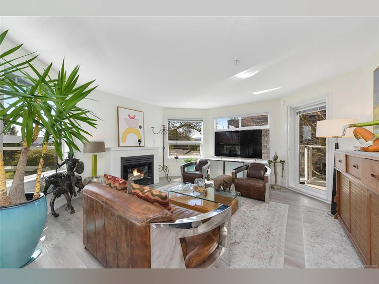 203-2440 Oakville Avenue, Sidney, BC, V8L 5Y4 - 5