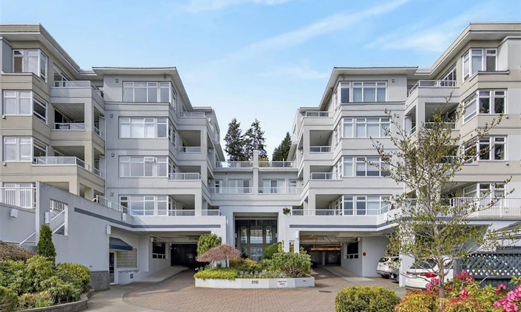 206-5110 Cordova Bay Road