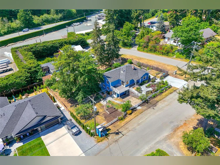 3590 Garland Avenue, Cobble Hill, BC, V0R 1L0 - 2
