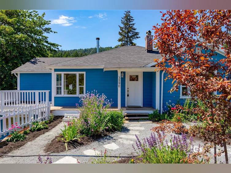 3590 Garland Avenue, Cobble Hill, BC, V0R 1L0 - 9