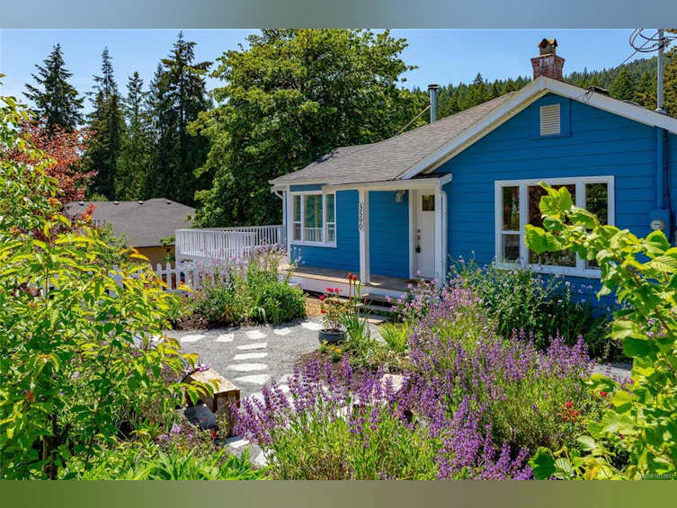 3590 Garland Avenue, Cobble Hill, BC, V0R 1L0 - 8