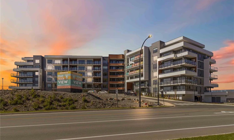 612-1810 Selenite Place