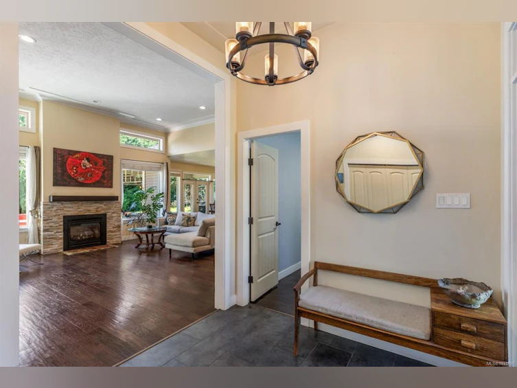 2483 Walbran Place, Courtenay, BC, V9N 9W9 - 8