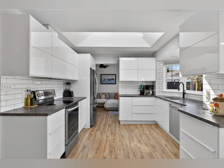 2720 Fairmile Road, Campbell River, BC, V9W 7L6 - 6