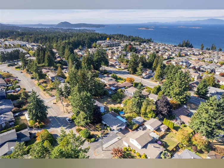 6534 Southampton Road, Nanaimo, BC, V9V 1A5 - 38