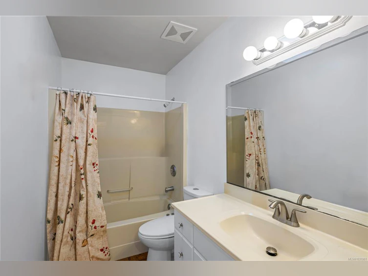 6534 Southampton Road, Nanaimo, BC, V9V 1A5 - 24