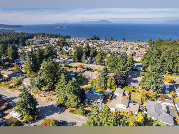 6534 Southampton Road, Nanaimo, BC, V9V 1A5 - 36
