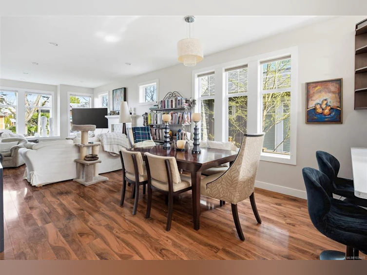 23 Pilot Street, Victoria, BC, V8V 2A5 - 8