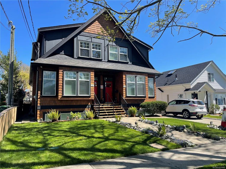 23 Pilot Street, Victoria, BC, V8V 2A5 - 36