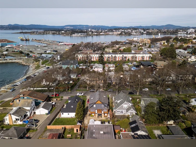 23 Pilot Street, Victoria, BC, V8V 2A5 - 35