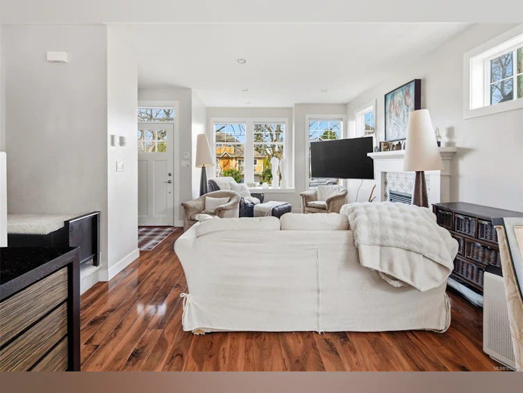 23 Pilot Street, Victoria, BC, V8V 2A5 - 10