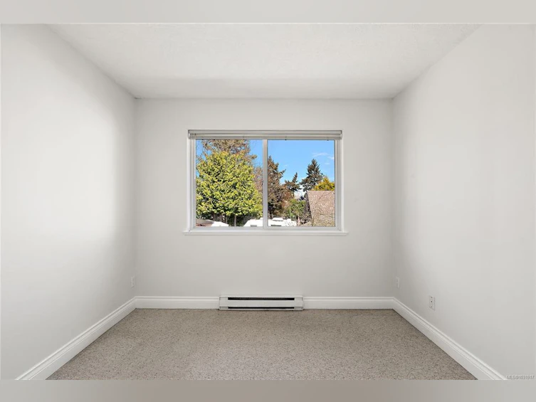 10007 Third Street, Sidney, BC, V8L 3B1 - 52