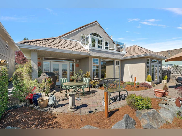 10007 Third Street, Sidney, BC, V8L 3B1 - 58
