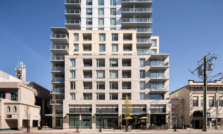504-848 Yates Street