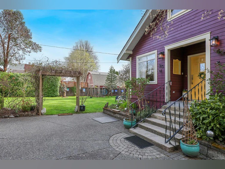 325 Harmston Avenue, Courtenay, BC, V9N 2X1 - 52