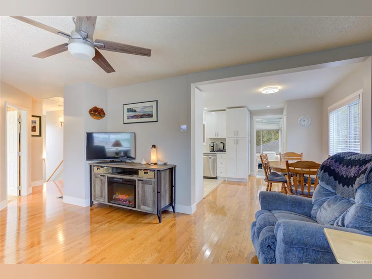 81 Larch Street, Lake Cowichan, BC, V0R 2G0 - 6