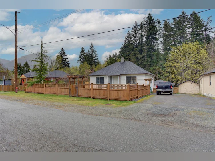 81 Larch Street, Lake Cowichan, BC, V0R 2G0 - 39