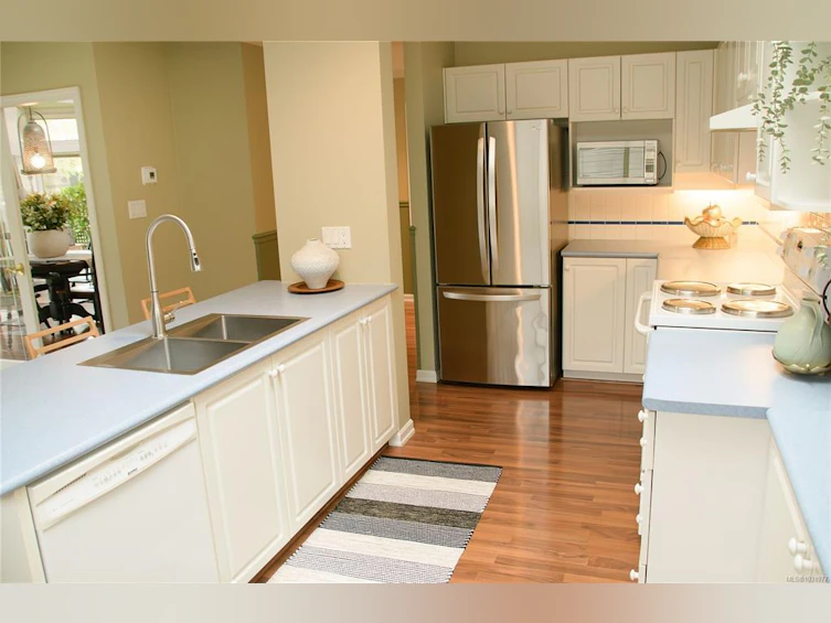 823 Lakes Boulevard, French Creek, BC, V9P 2P8 - 50