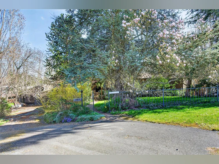 120 Skipton Crescent, Campbell River, BC, V9H 1H3 - 2