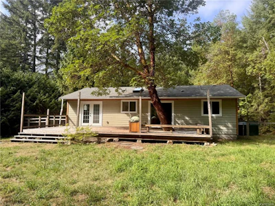 840 Mary Road - 2