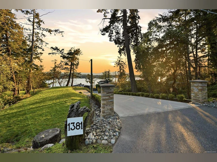 1381 Marina Way, Nanoose, BC, V9P 1B8 - 11