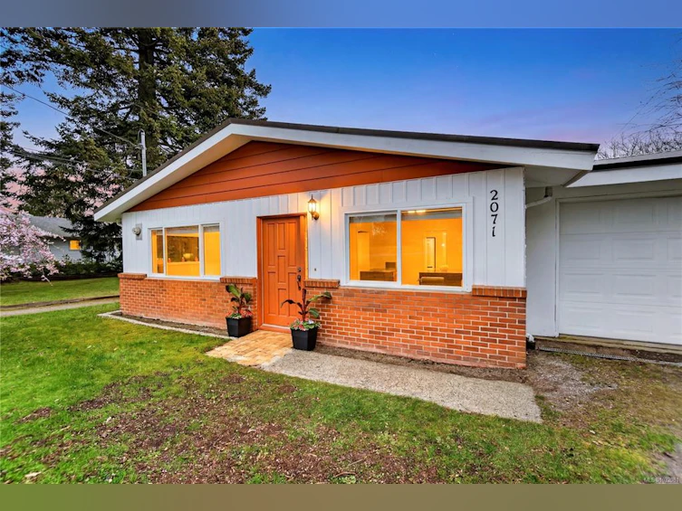 2071 East Wellington Road, Nanaimo, BC, V9S 5V2 - 3