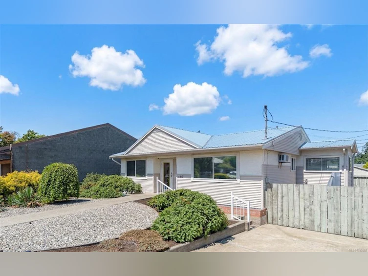 145 Hirst Avenue, Parksville, BC, V9P 2E9 - 31