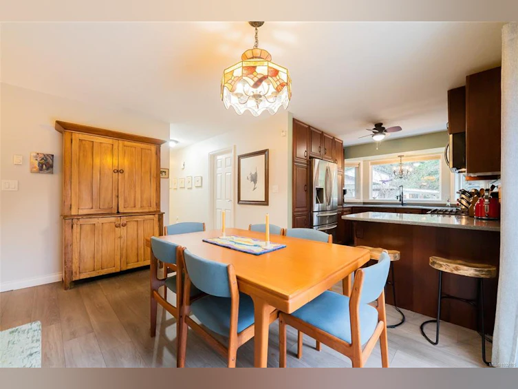 4080 Salal Drive, Nanaimo, BC, V9T 5J7 - 3