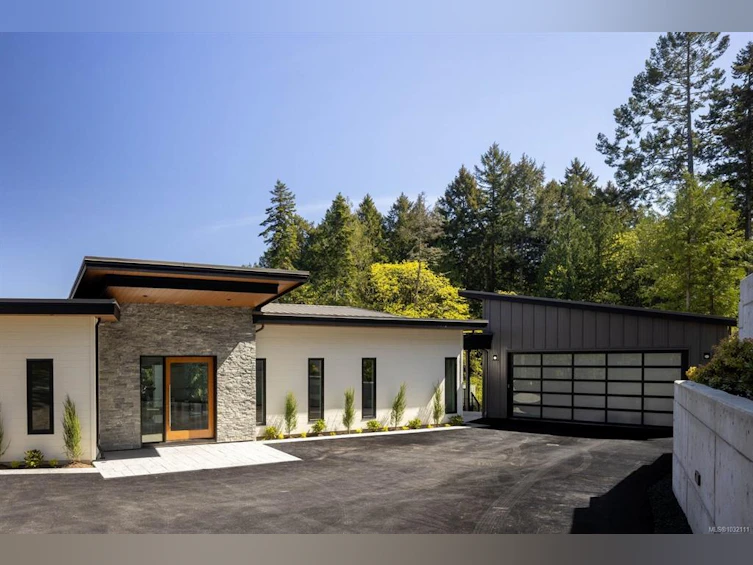 1677 Lands End Road, North Saanich, BC, V8L 5L5 - 2
