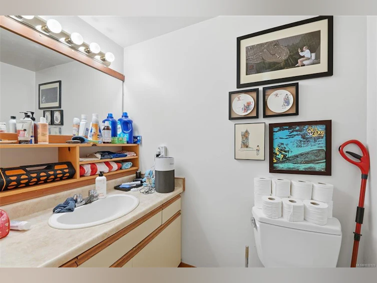 1913 Duchess Street, Victoria, BC, V8R 4W2 - 24