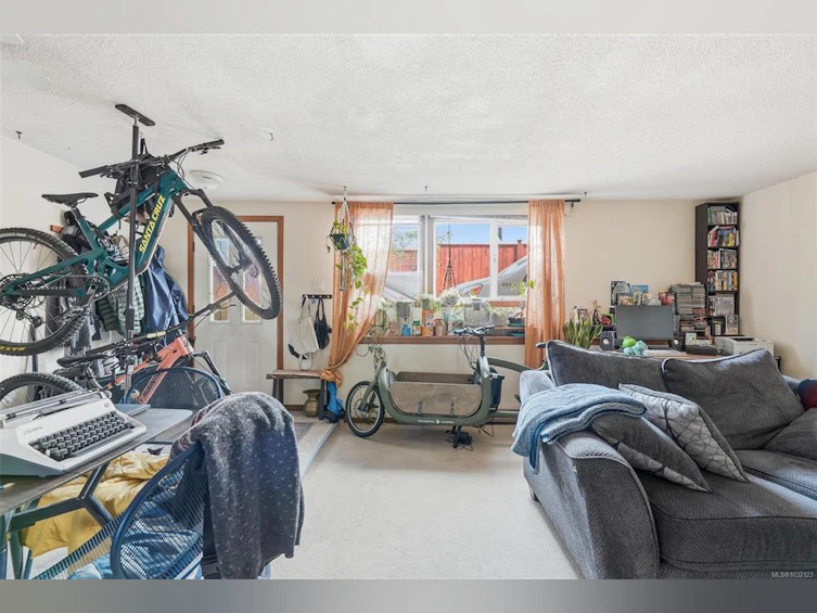 1913 Duchess Street, Victoria, BC, V8R 4W2 - 22