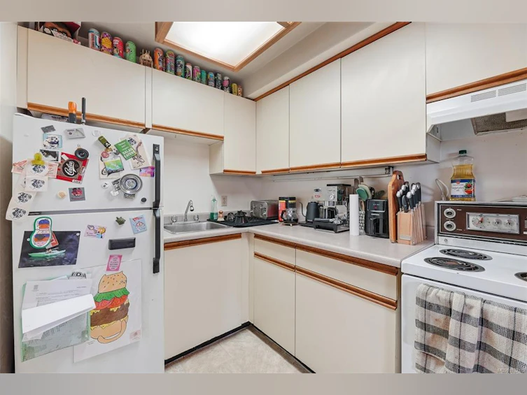 1913 Duchess Street, Victoria, BC, V8R 4W2 - 25