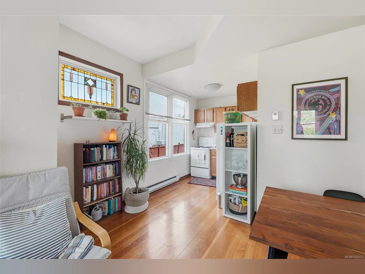 1913 Duchess Street, Victoria, BC, V8R 4W2 - 5