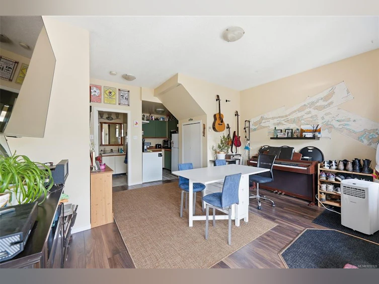 1913 Duchess Street, Victoria, BC, V8R 4W2 - 10