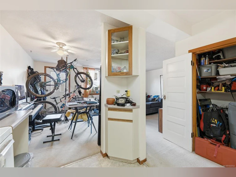 1913 Duchess Street, Victoria, BC, V8R 4W2 - 26