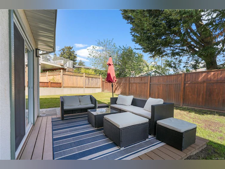517 Pamela Place, Saanich, BC, V8Z 4H2 - 34