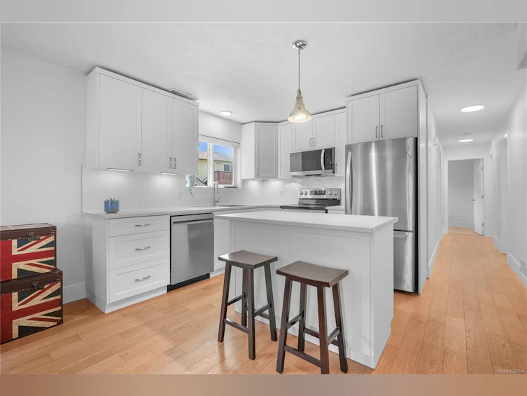 517 Pamela Place, Saanich, BC, V8Z 4H2 - 23
