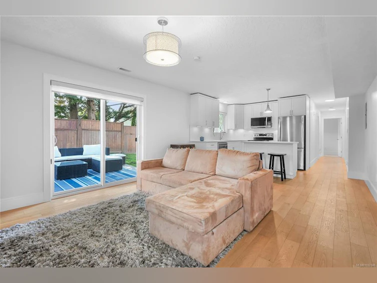 517 Pamela Place, Saanich, BC, V8Z 4H2 - 25